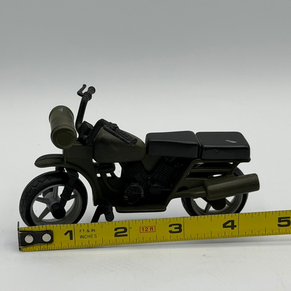 World Peacekeepers Power Team Elite Military Motorcycle 1:18 Scale Vehicle Green - Picture 7 of 14